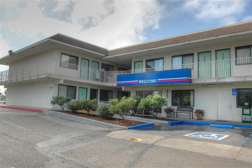Motel 6-Springfield, Or - Eugene North ภายนอก รูปภาพ