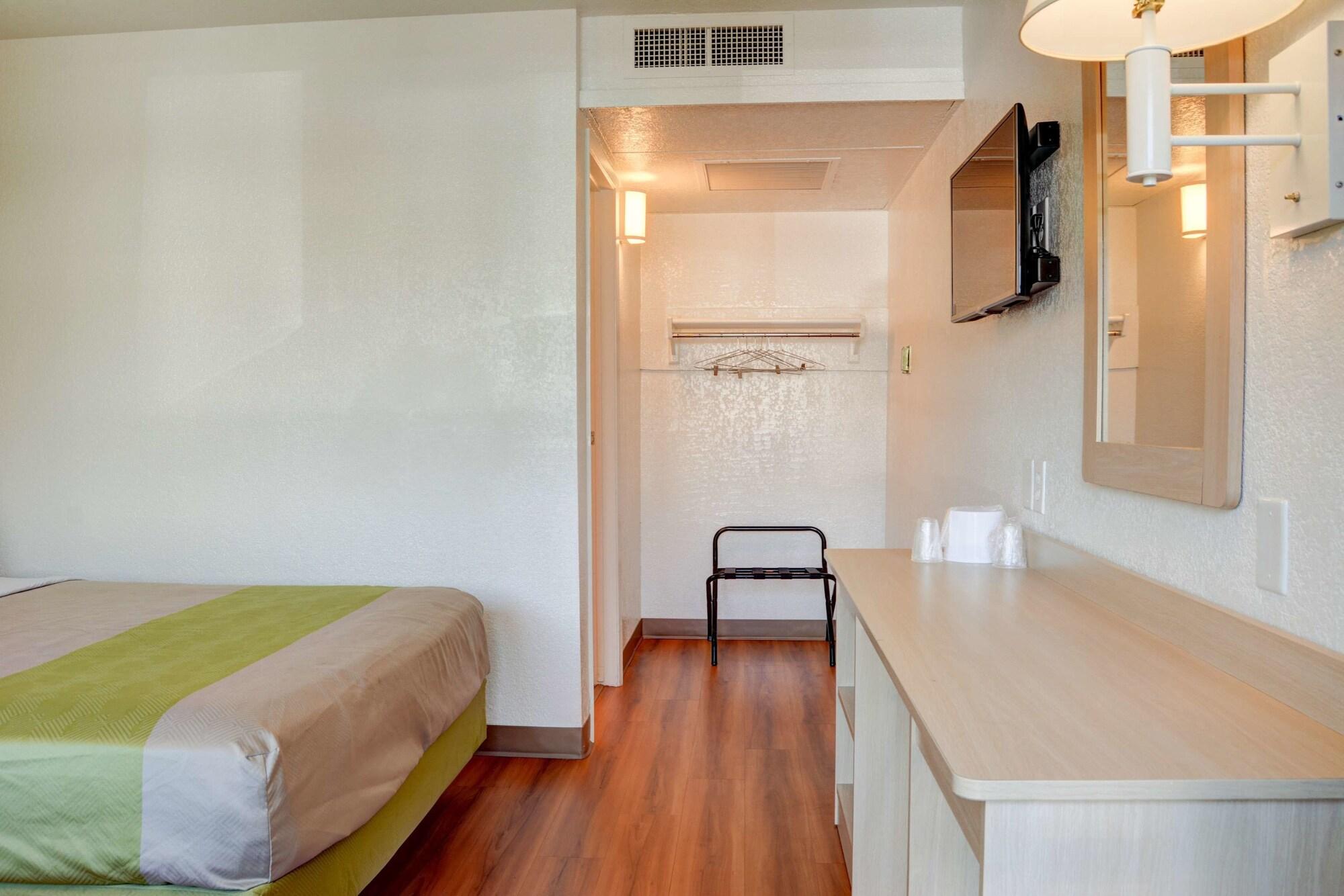 Motel 6-Springfield, Or - Eugene North ภายนอก รูปภาพ