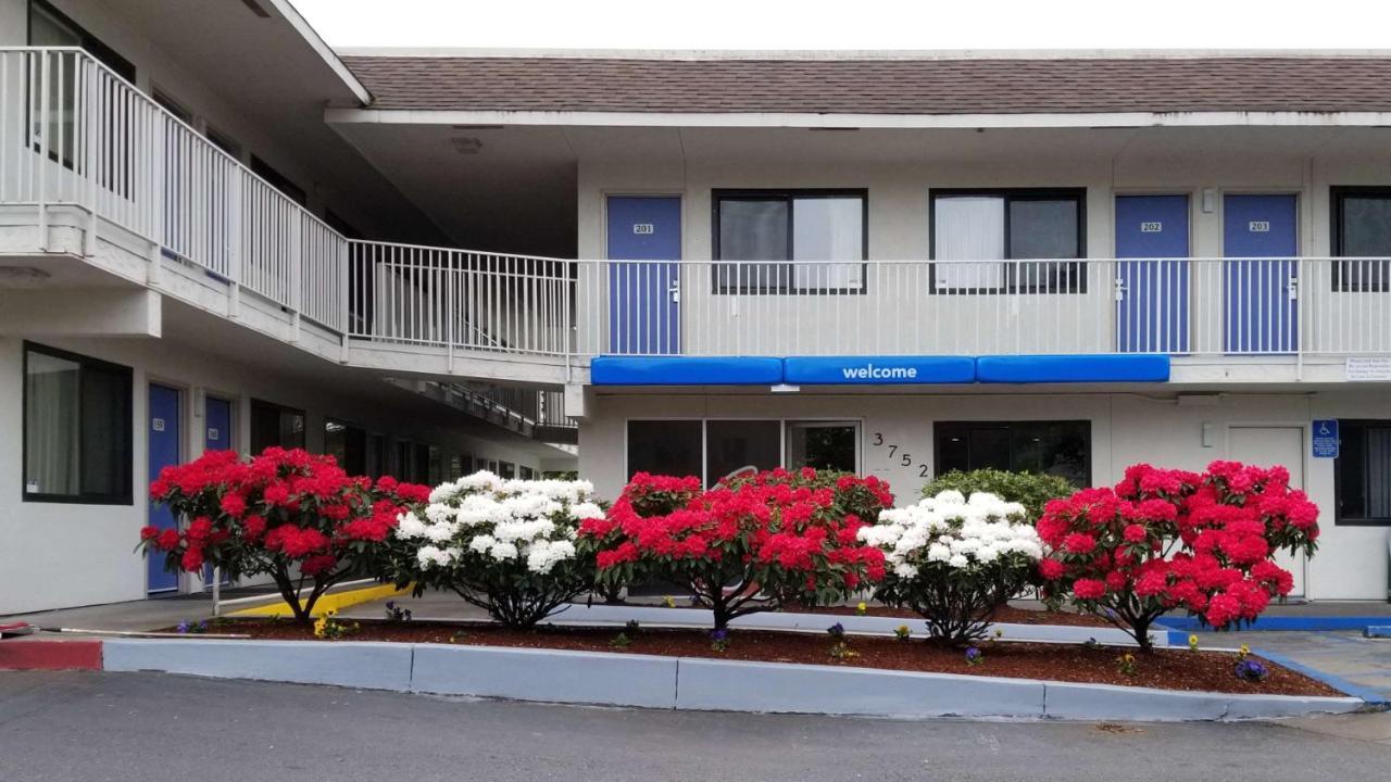 Motel 6-Springfield, Or - Eugene North ภายนอก รูปภาพ
